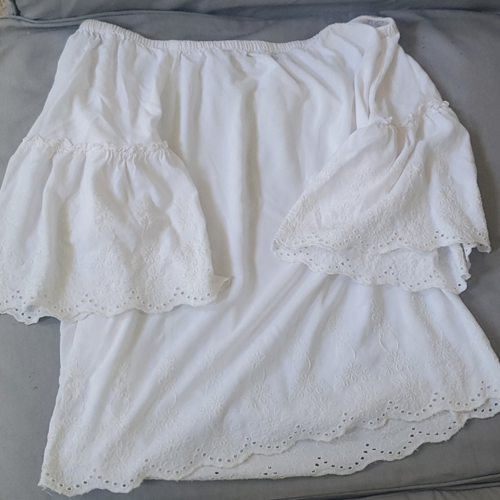 Small cream embroidered off the shoulder LOFT top